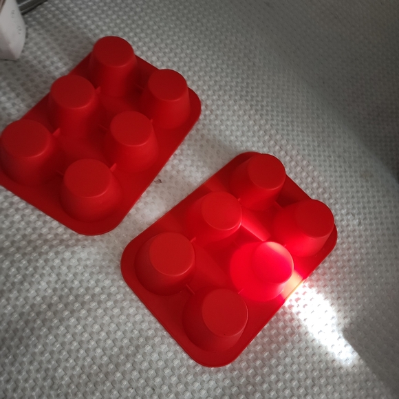 WALFOS EUC SILICONE 6 CUP TEXAS MUFFIN PANS SET OF 2 - Picture 3 of 4